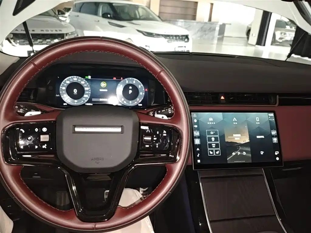 Land Rover Range Rover Evoque 2024 Range Rover Evoque L 249PS Light Master Edition фото 10
