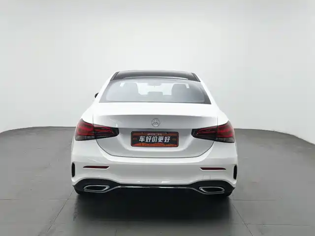 Mercedes-Benz A-Class 2022 A 180 L Sport Sedan — фото 4