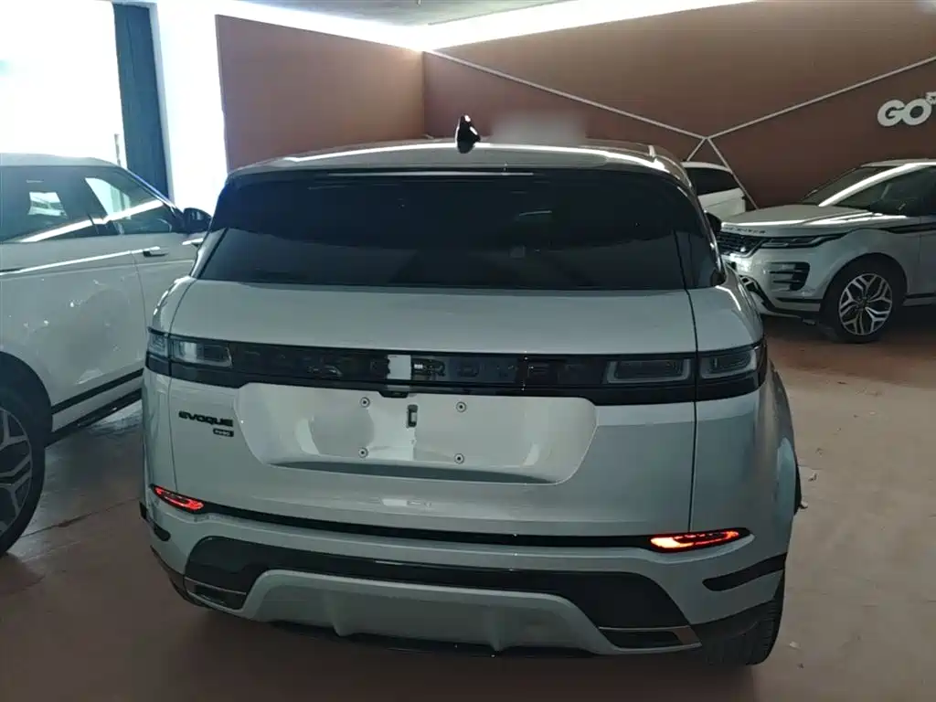 Land Rover Range Rover Evoque 2022 Range Rover Evoque L 249PS R-Dynamic Corinthian Bronze Special Edition фото 6