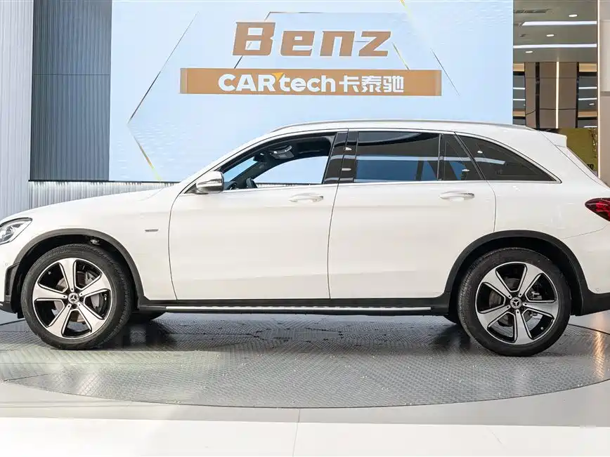 Mercedes-Benz GLC 2022 Facelift GLC 300 L 4MATIC Dynamic Collector's Edition фото 19