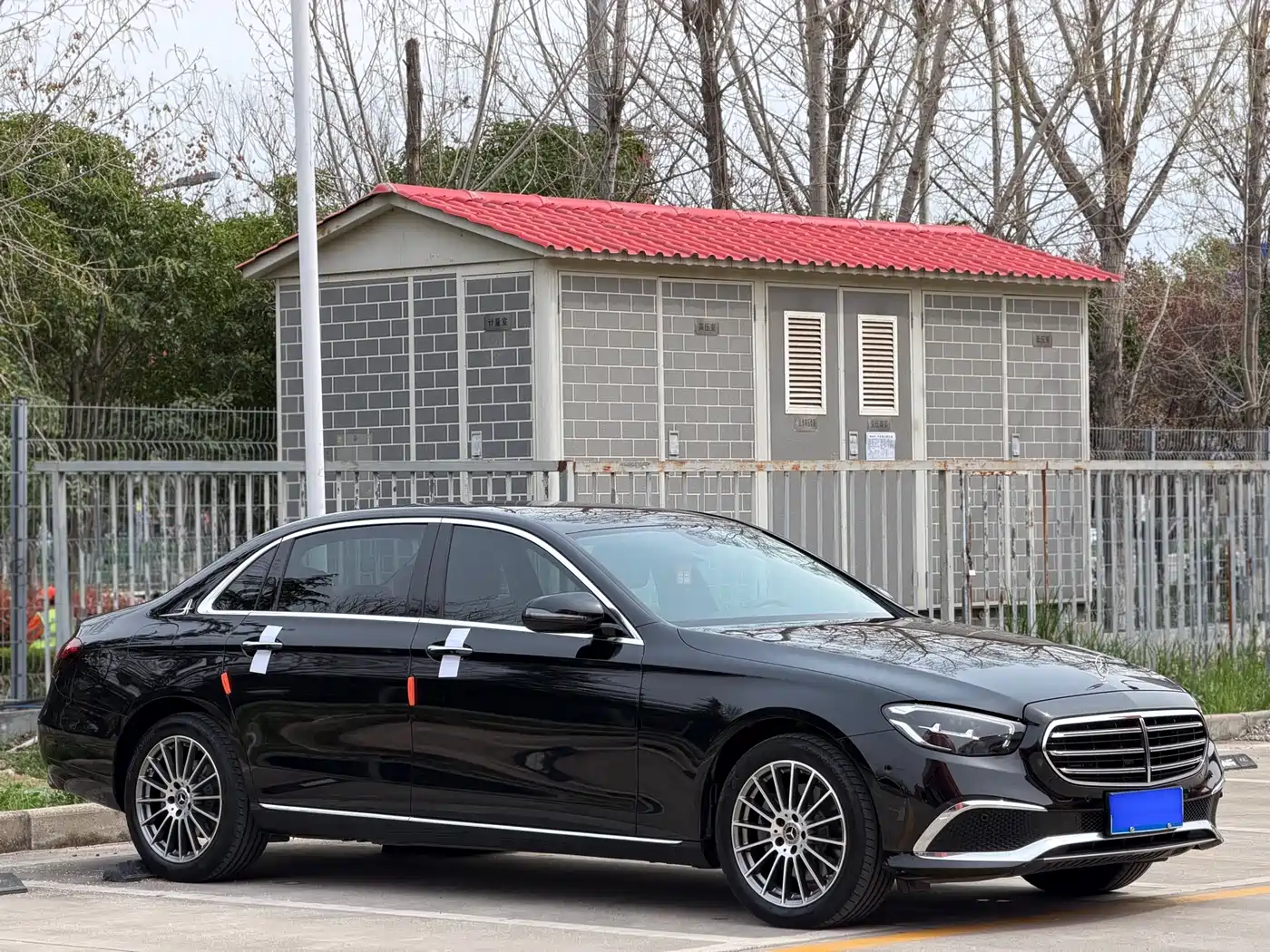 MERCEDES-BENZ E CLASS