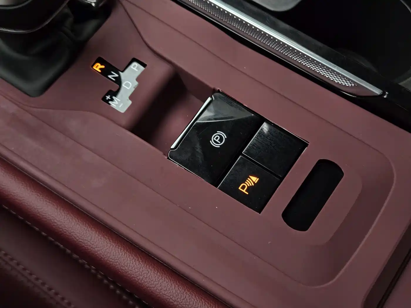 Hongqi H5 2023 1.5T DCT Smart Connect Flag Rhythm фото 23