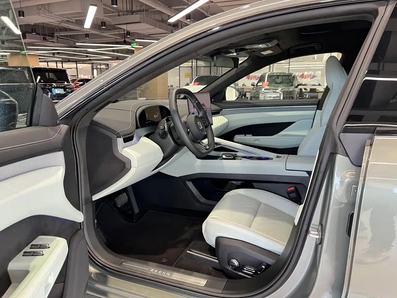 ZEEKR EXTREME KRYPTON 001