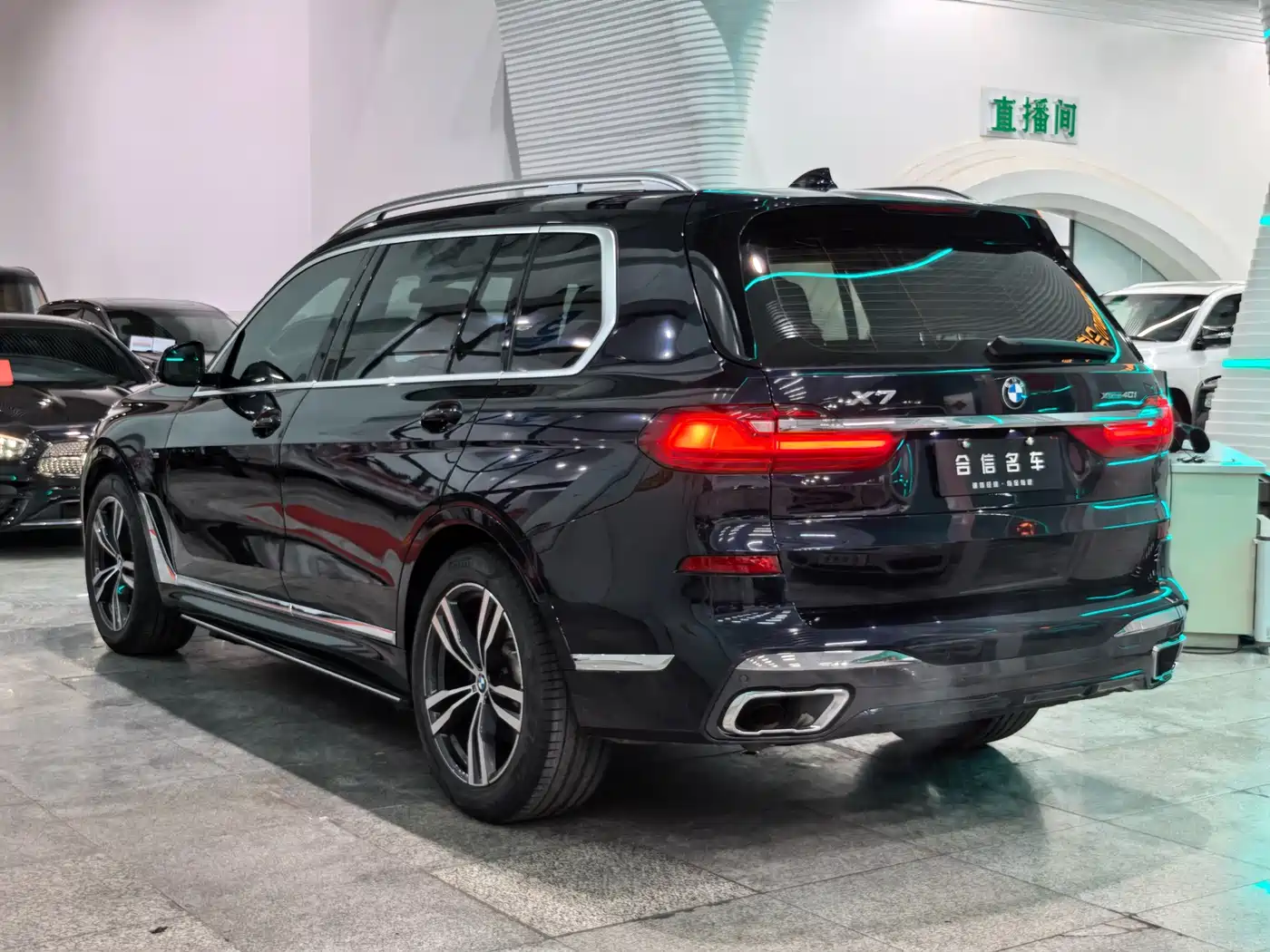 BMW X7 2021 Facelift xDrive40i Premium M Sport Package фото 4
