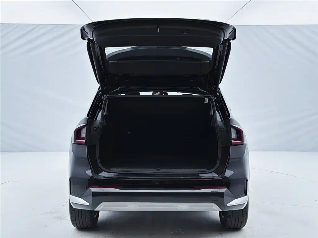 BMW X1 2023 sDrive20Li X Design Package фото 8