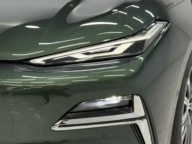 Geely Galaxy Galaxy Xingyao 8 2025 130km EM-P Starship Edition фото 18