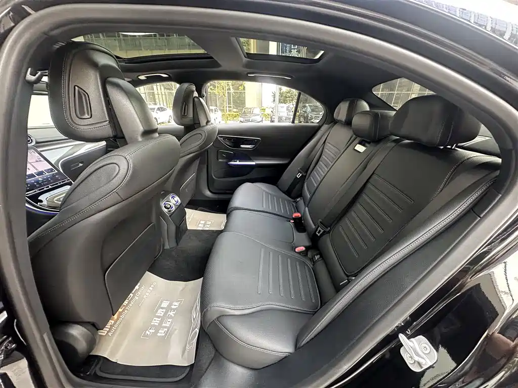 Фото 9 - Mercedes-Benz C-Class