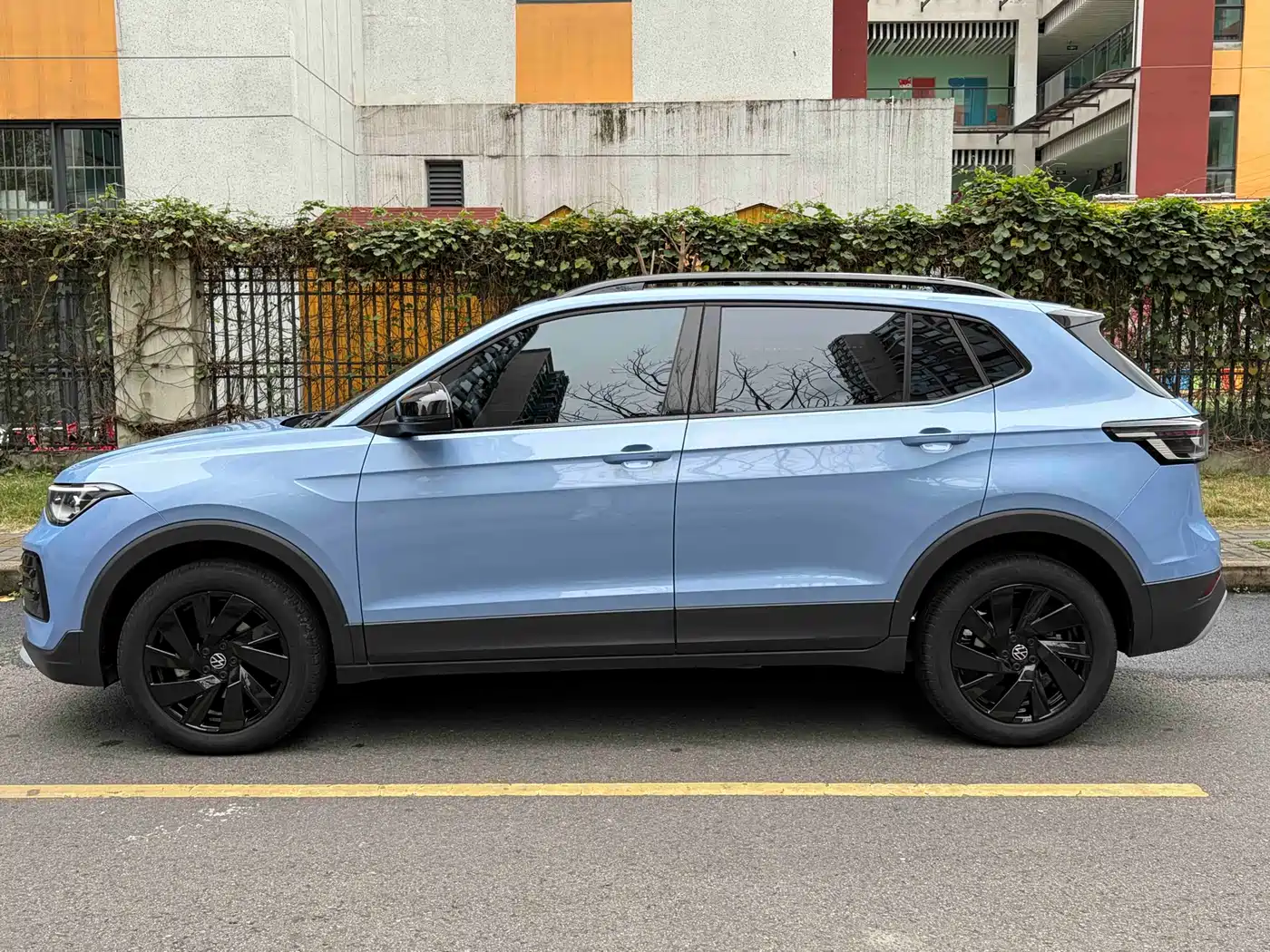 Volkswagen Tharu 2025 New Edge 300TSI Enjoyment Edition фото 22