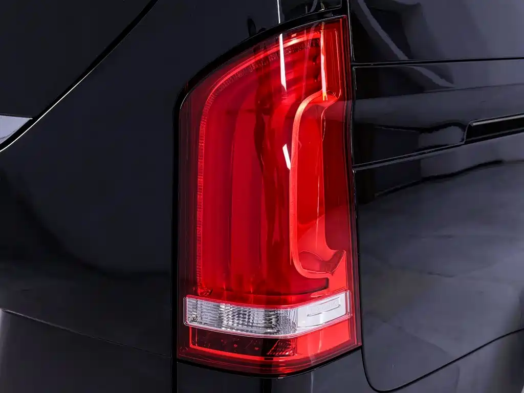 Mercedes-Benz V-Class 2022 V 260 Pilot Edition фото 9