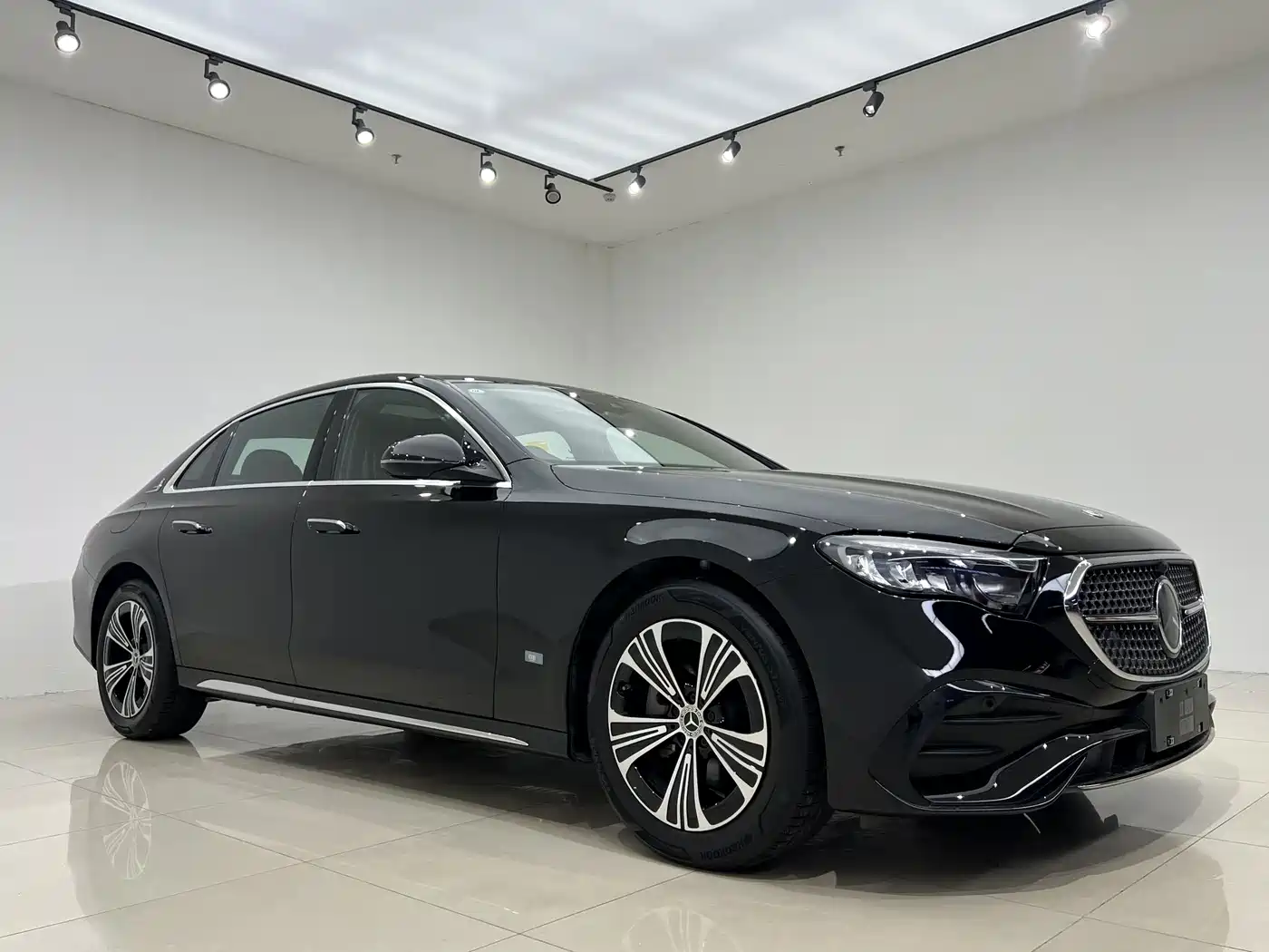 Mercedes-Benz E-Class 2024 E 260 L 4MATIC Sport фото 2