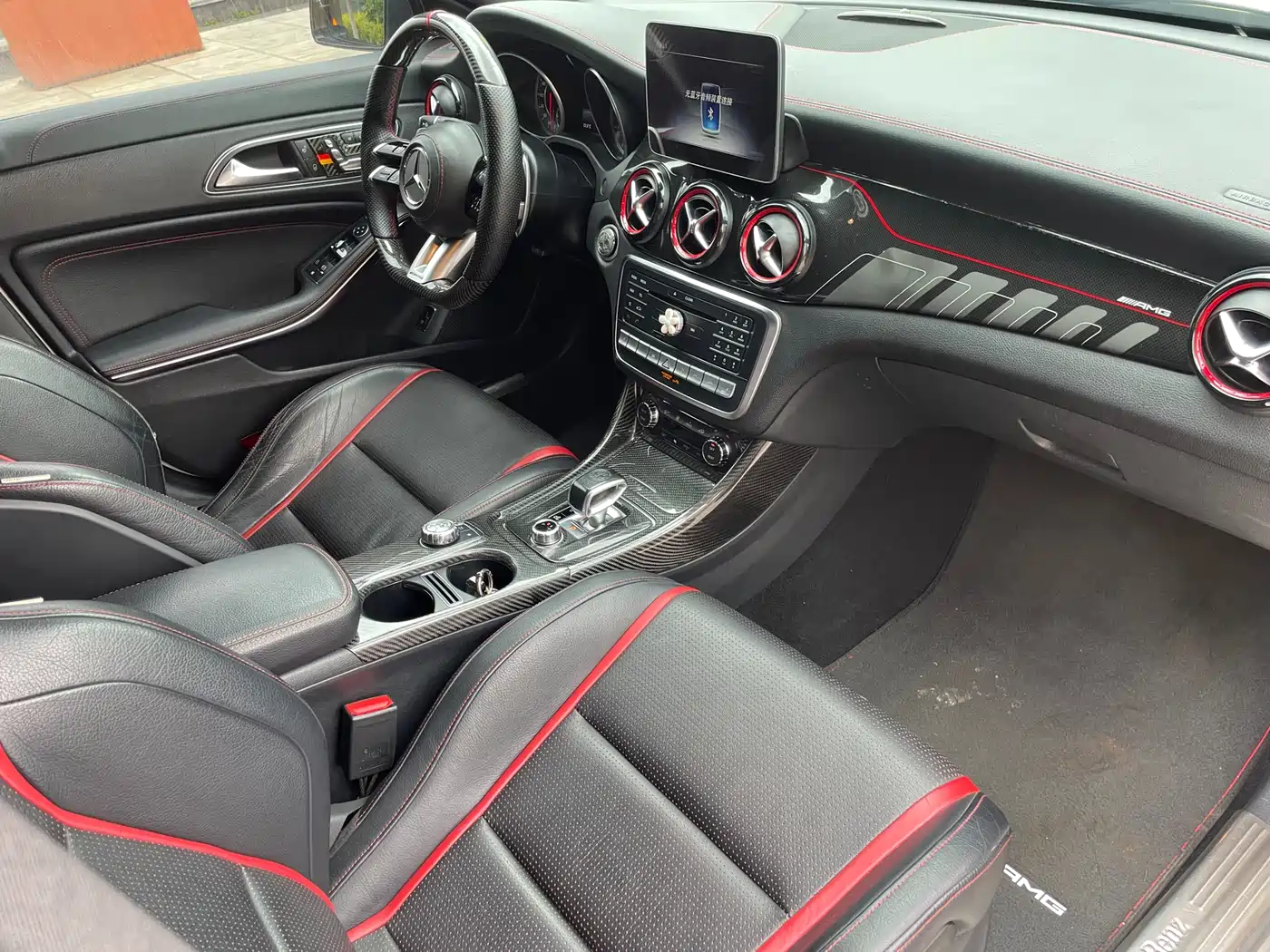 Mercedes-Benz CLA AMG 2017 Facelift AMG CLA 45 4MATIC фото 8