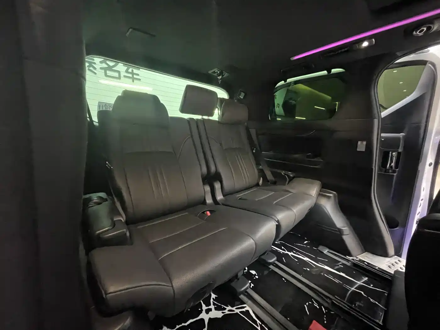 Toyota Alphard 2021 Hybrid 2.5L Premium фото 26