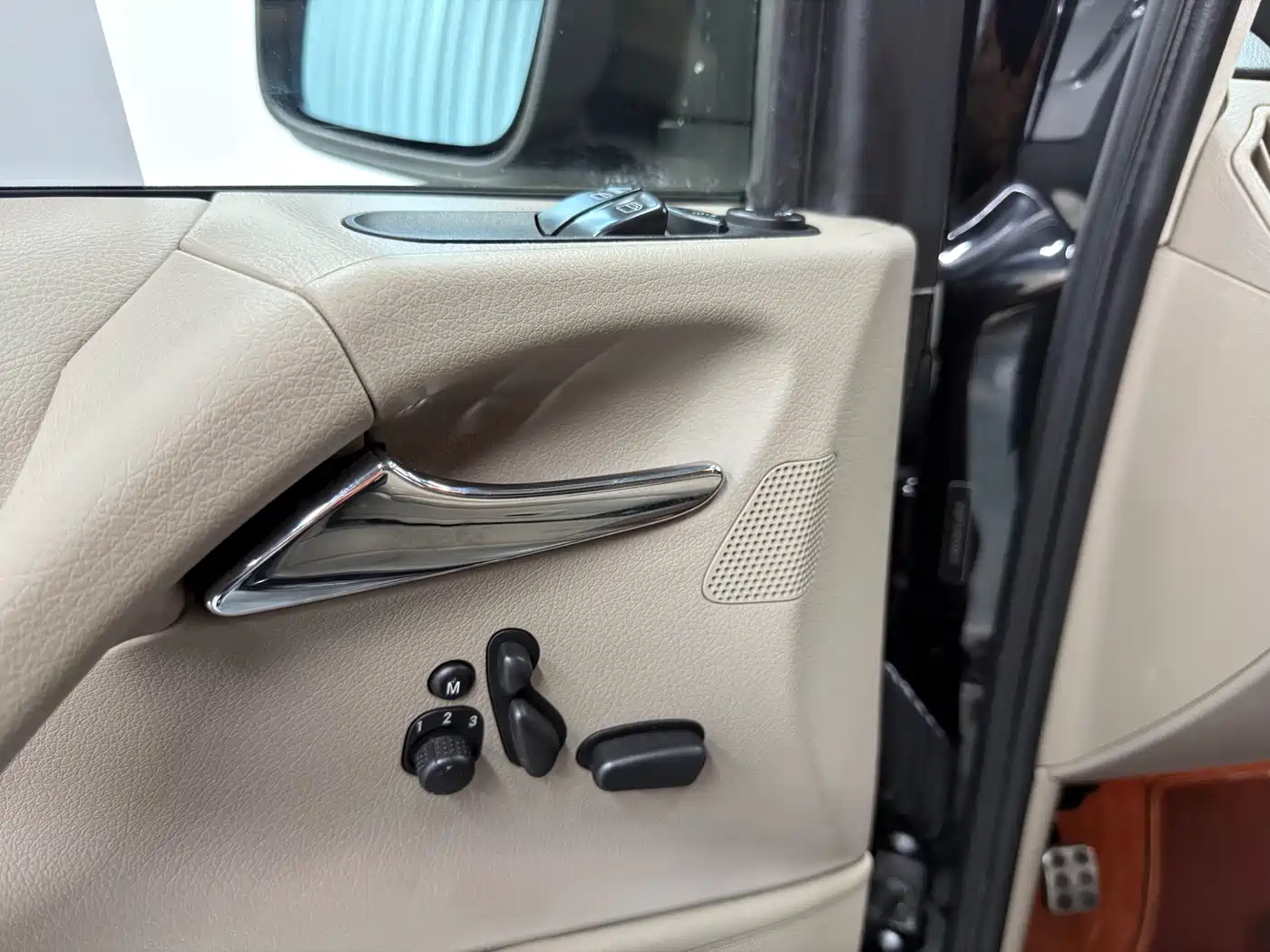 Mercedes-Benz Viano 2014 3.5L Excellence фото 20