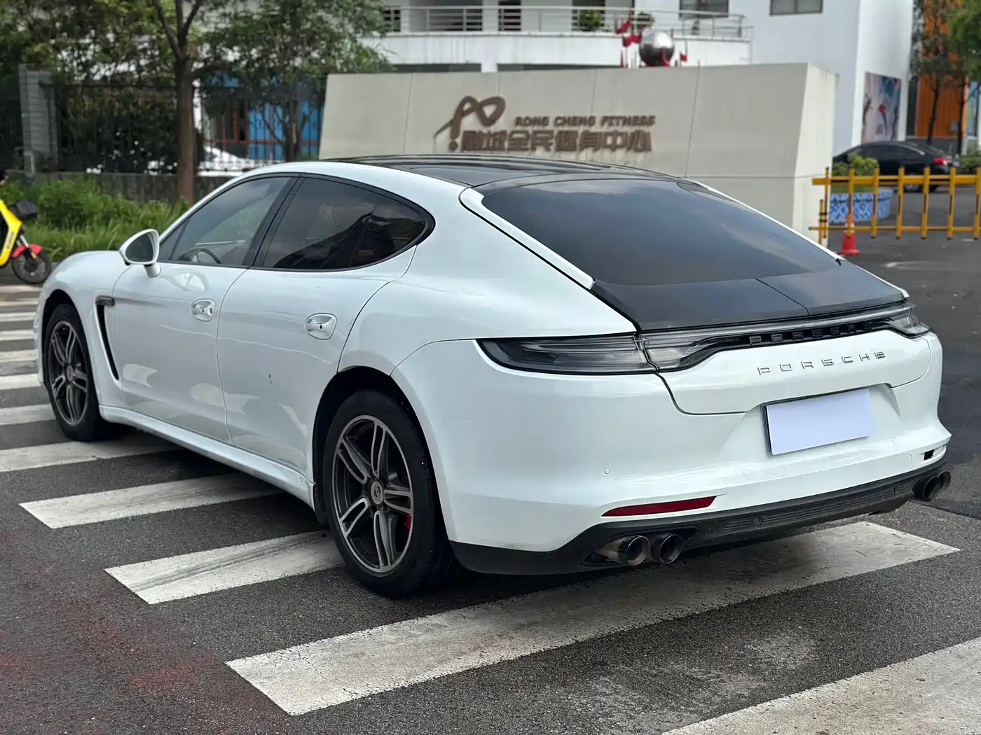 Porsche Panamera 2014 Panamera 3.0T фото 6