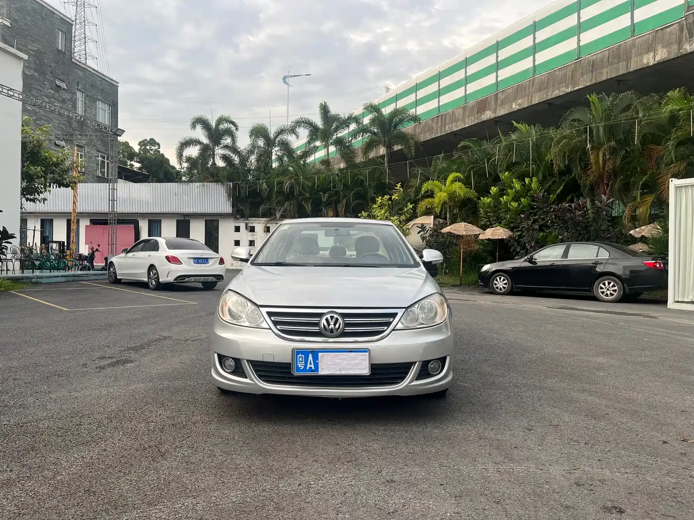 Volkswagen Lavida 2011 1.4TSI DSG Pinya Edition фото 3