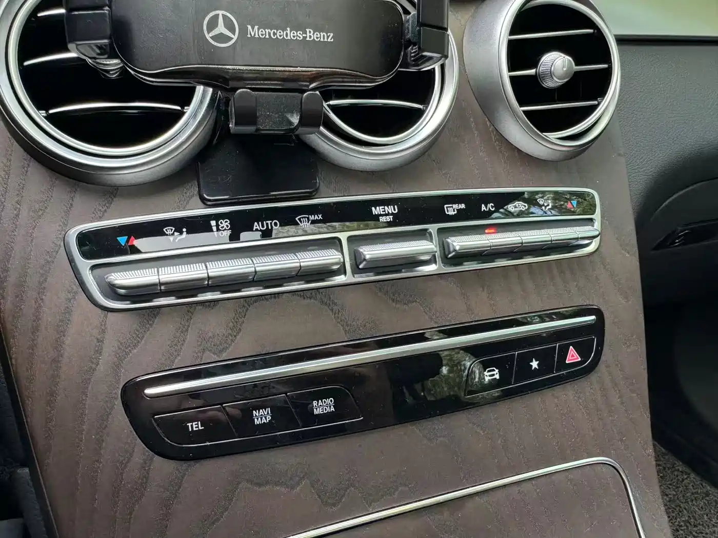 Mercedes-Benz GLC 2021 GLC 260 L 4MATIC Luxury фото 11
