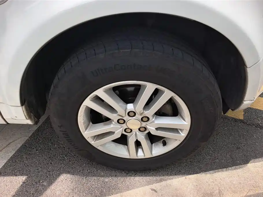 Land Rover Freelander 2 2014 2.2T SD4 SE Diesel Edition фото 6