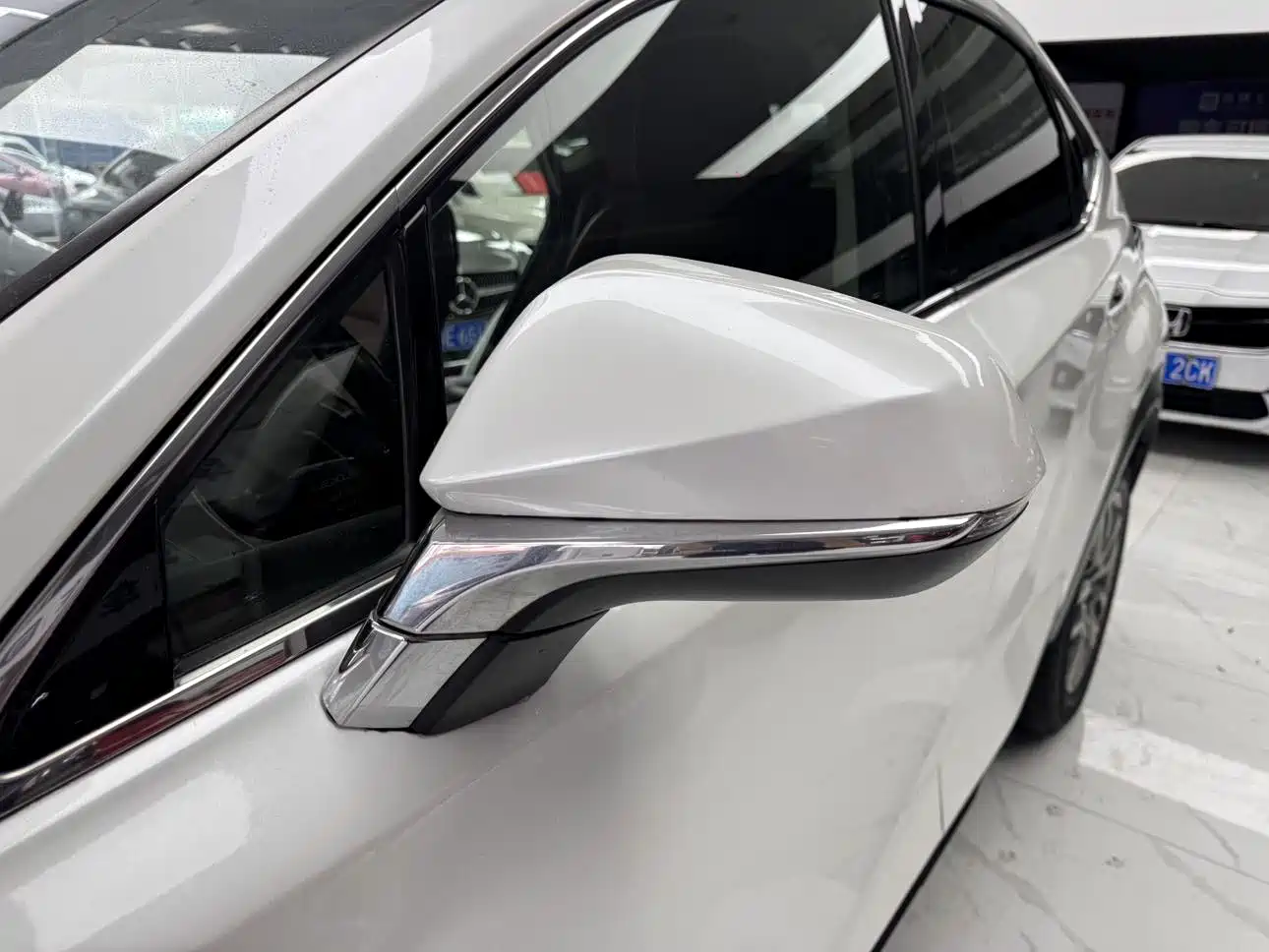Lexus NX 2015 200t AWD F Sport фото 23