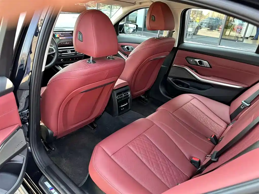 BMW 3 Series 2024 325Li M Sport Shadowline Package фото 7