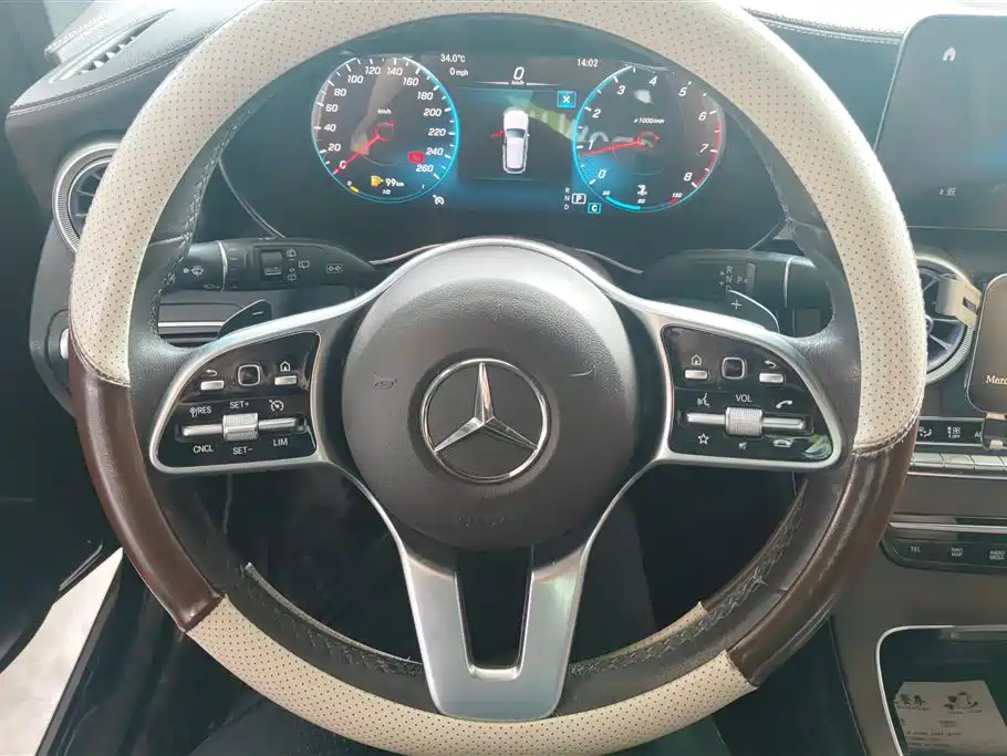 Mercedes-Benz GLC 2020 Facelift GLC 260 L 4MATIC Luxury фото 15