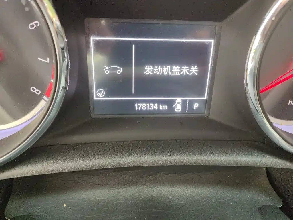 Фото 8 - Buick Verano