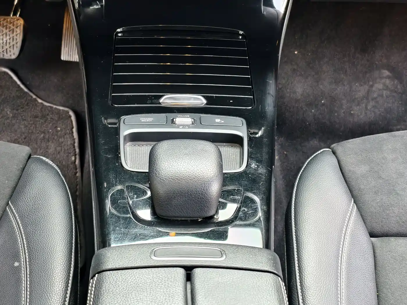 Mercedes-Benz A-Class 2019 A 180 L Sport Sedan фото 46