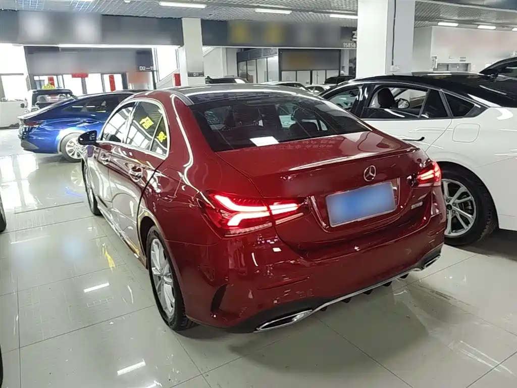 Mercedes-Benz A-Class 2021 A 200 L Sport Sedan Fashion Edition фото 5