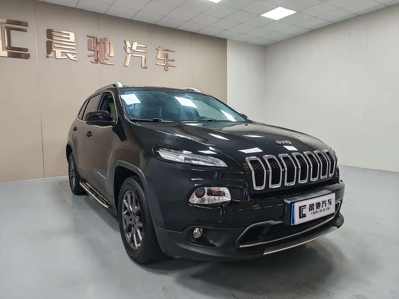 Jeep Cherokee 2021 2020 2.0L 2WD Classic Sport Edition