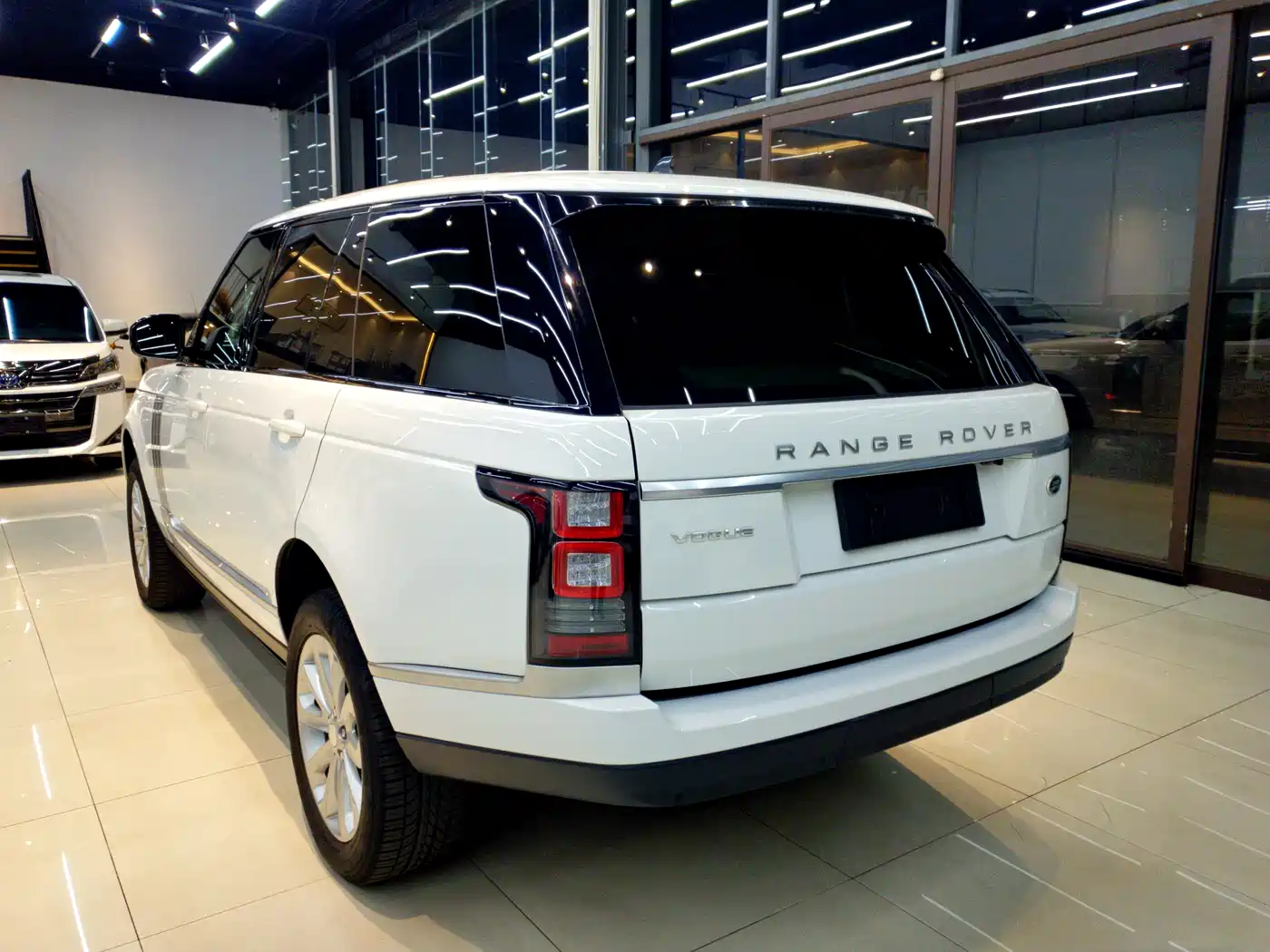 Land Rover Range Rover 2016 3.0 SC V6 Vogue фото 4