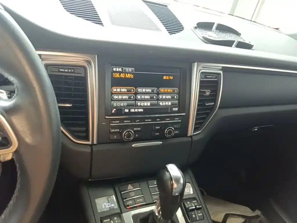 Porsche Macan 2016 Macan 2.0T фото 13