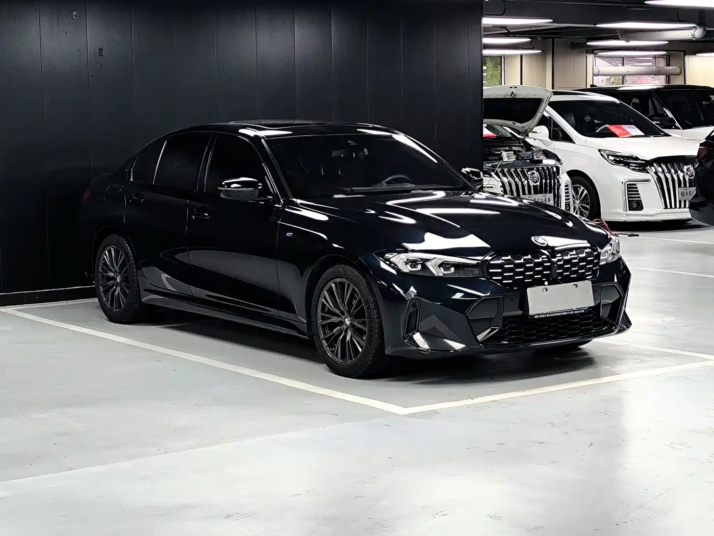 BMW 3 Series 2024 325i M Sport Shadowline Package фото 3