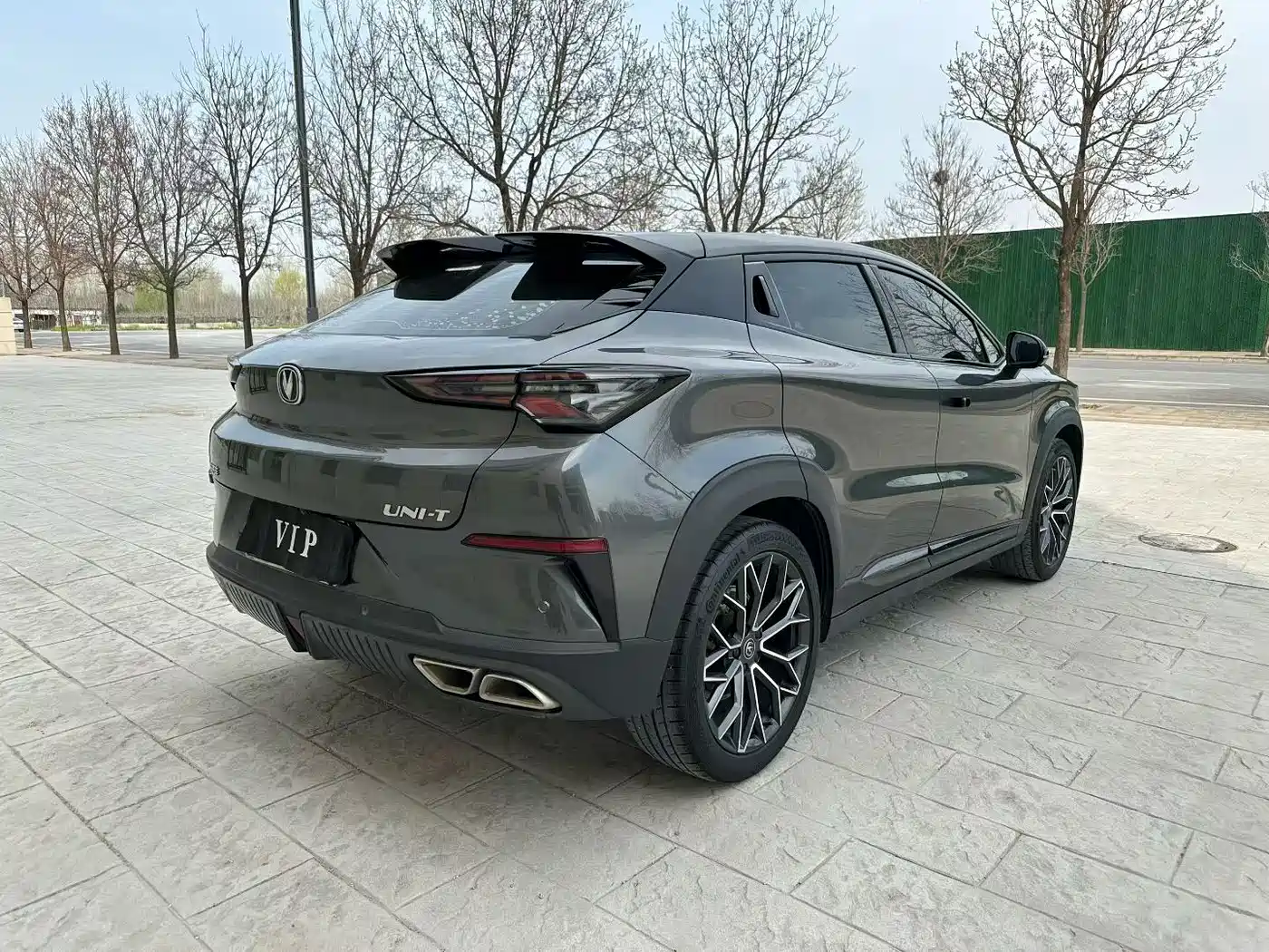 CHANGAN UNI T