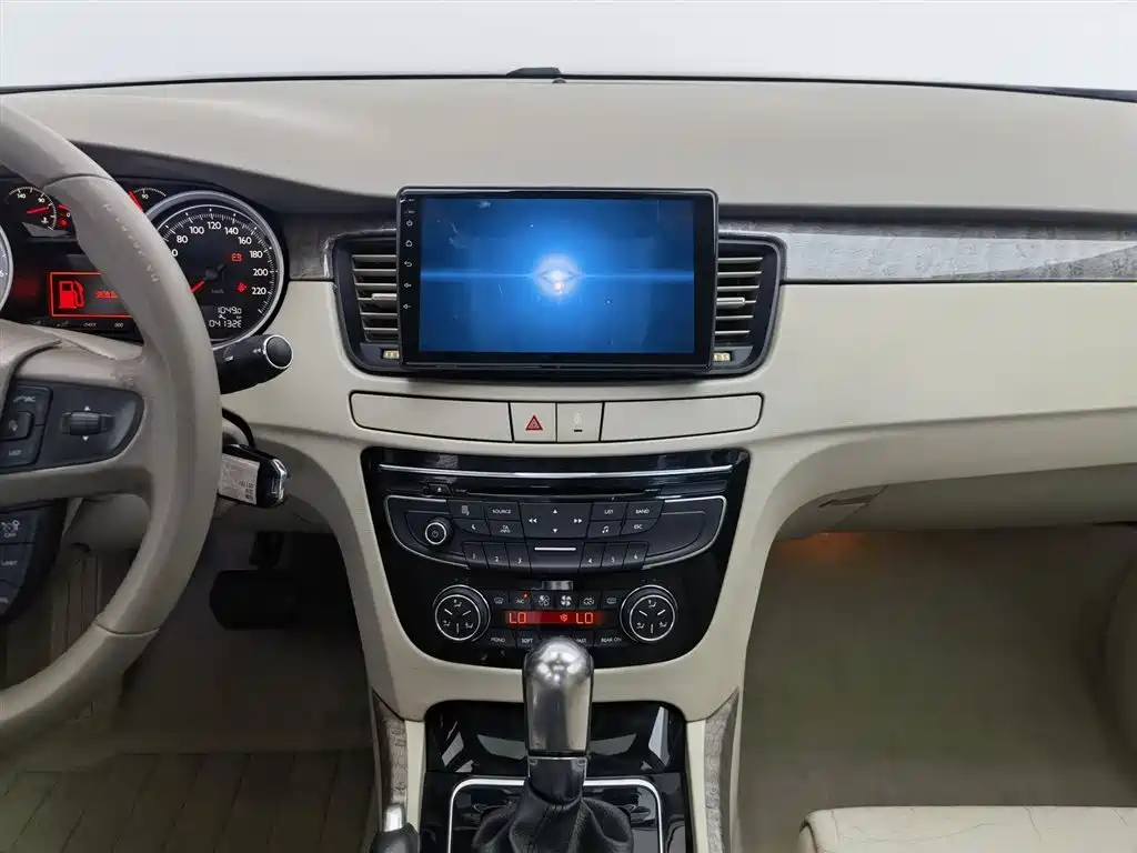 Peugeot 508 2011 2.3L Automatic Luxury Edition фото 12