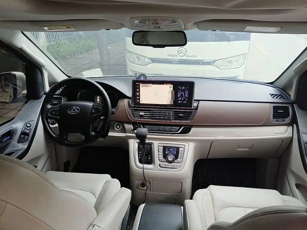 Maxus G10 2019 2018 PLUS 2.0T Automatic Luxury Executive Edition
