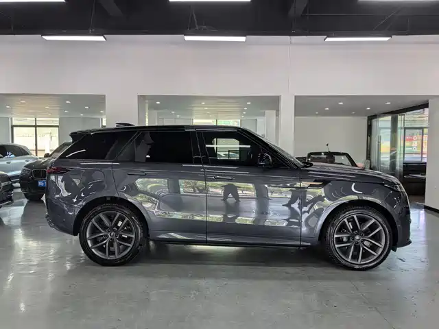 Land Rover Range Rover Sport 2025 400PS Dynamic HSE — фото 4