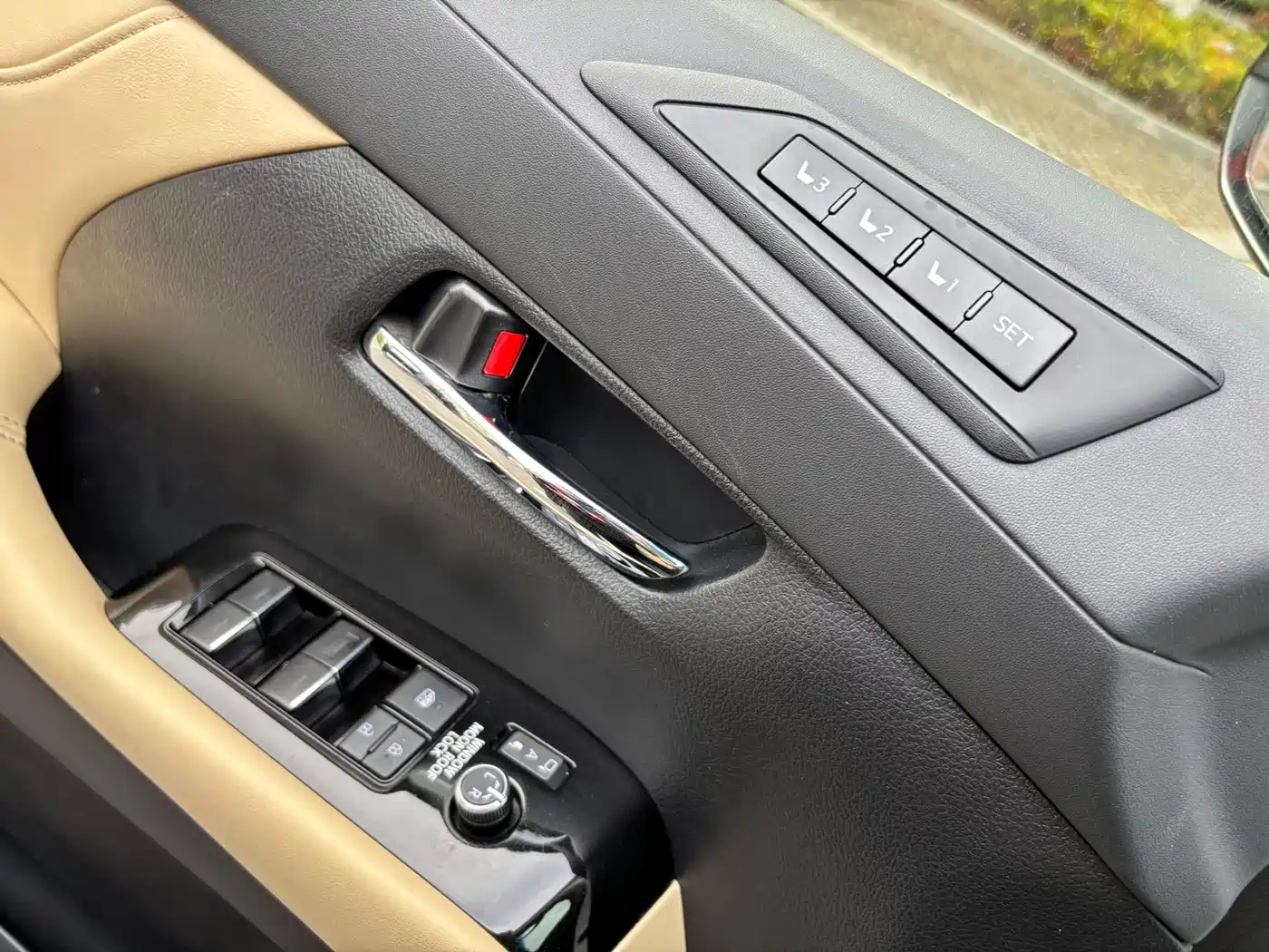 Toyota Vellfire 2023 Crown Hybrid 2.5L HV Premium фото 11