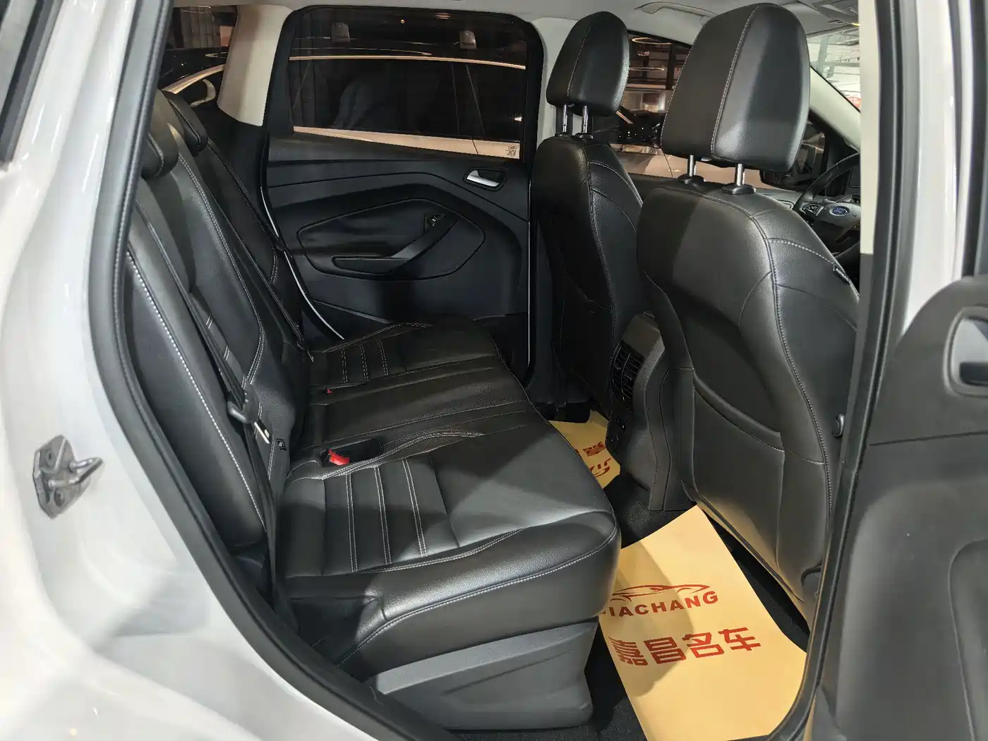 Ford Kuga 2019 2018 EcoBoost 245 AWD Luxury Wing
