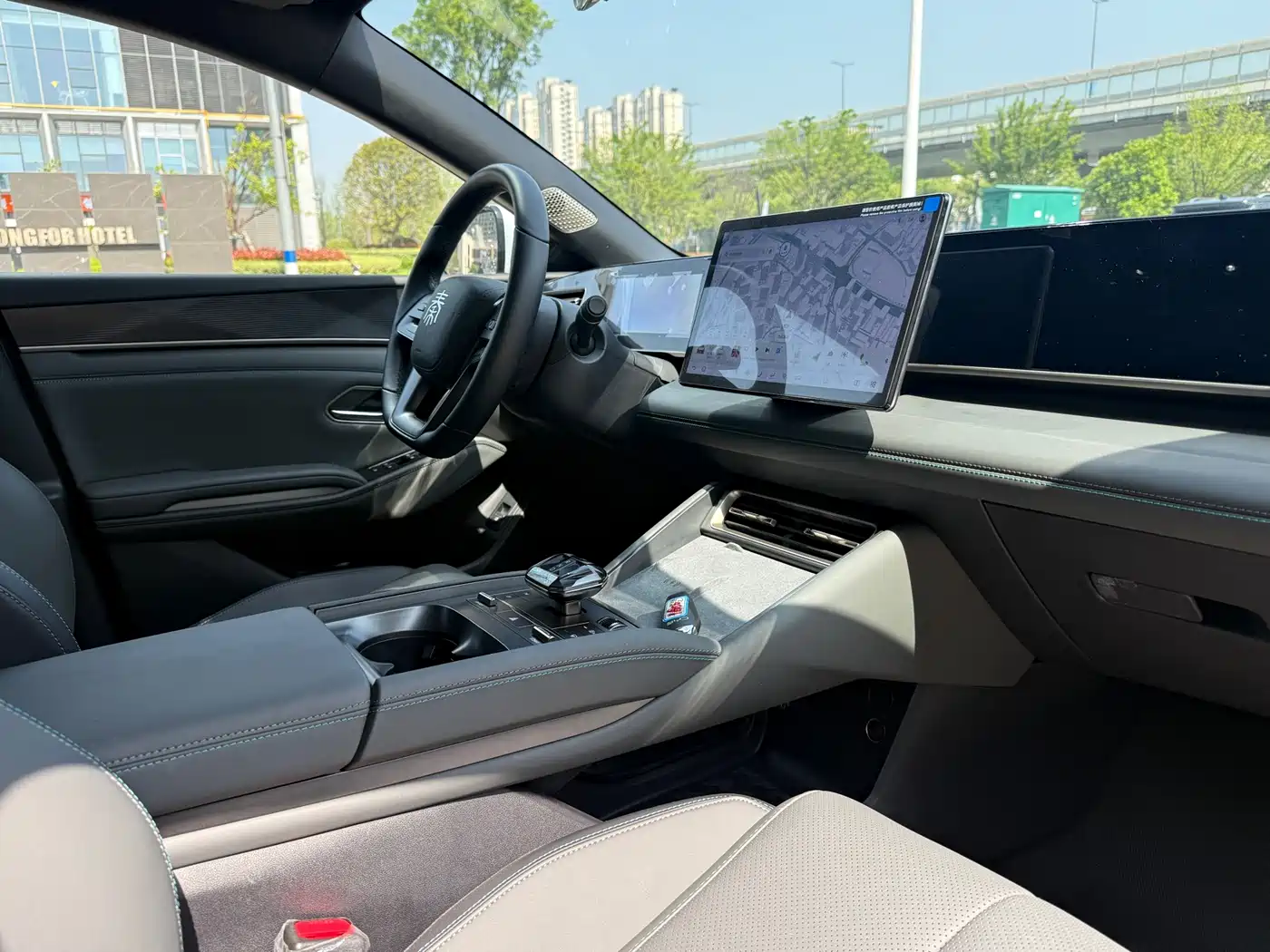 BYD Qin L 2025 DM-i Smart Drive Edition 120KM Surpassing фото 10