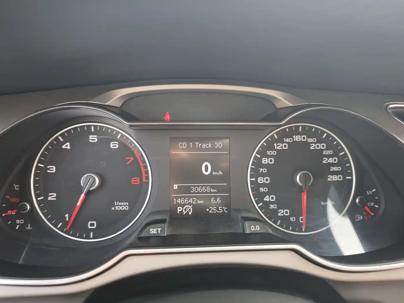 Audi A4L 2015 35 TFSI Auto Comfort фото 12