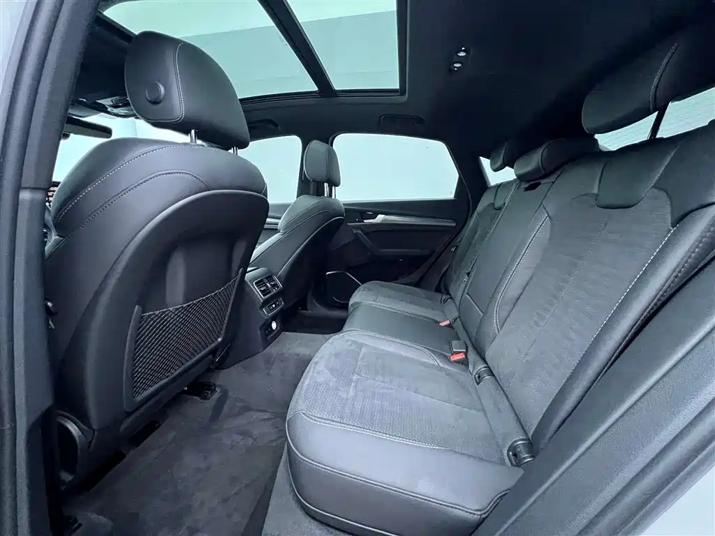 Audi Q5L Sportback 2022 40 TFSI Luxury фото 24