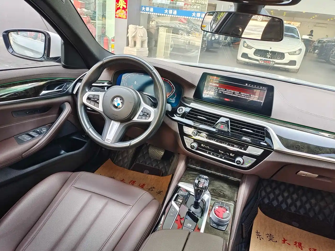 BMW 5 Series 2020 525Li M Sport Package фото 12