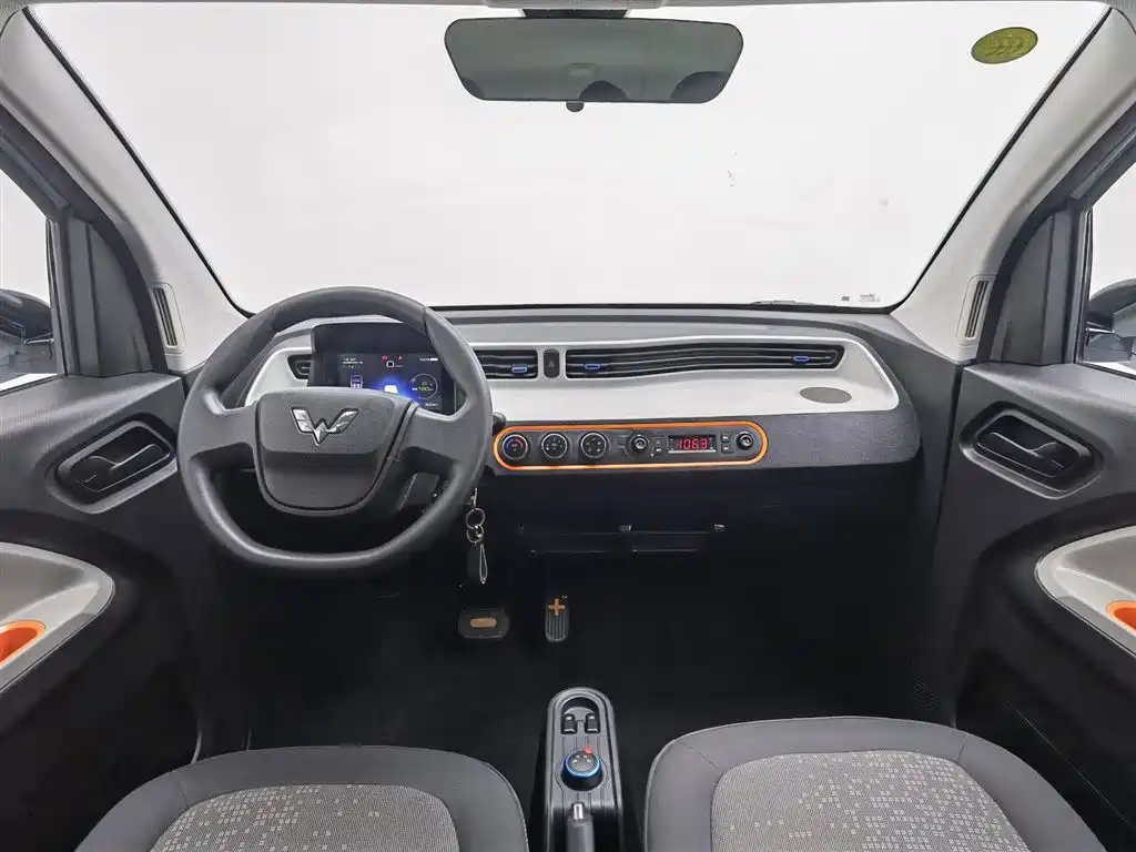 WULING AUTOMOBILE HONGGUANG MINIEV