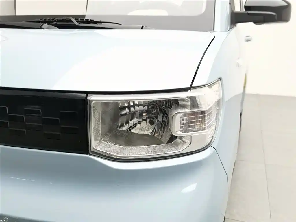 WULING AUTOMOBILE HONGGUANG MINIEV