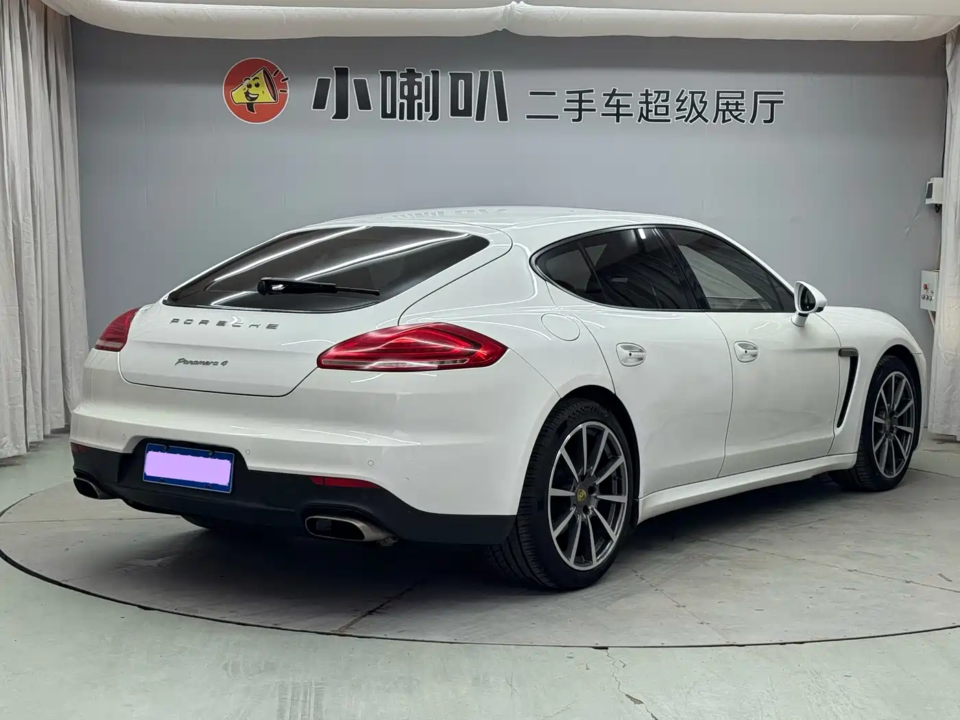 Porsche Panamera 2014 Panamera 4 3.0T фото 4