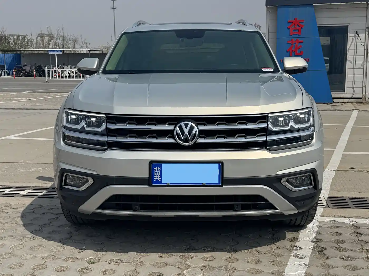 Volkswagen Teramont 2020 380TSI 4WD Luxury Edition China VI фото 2