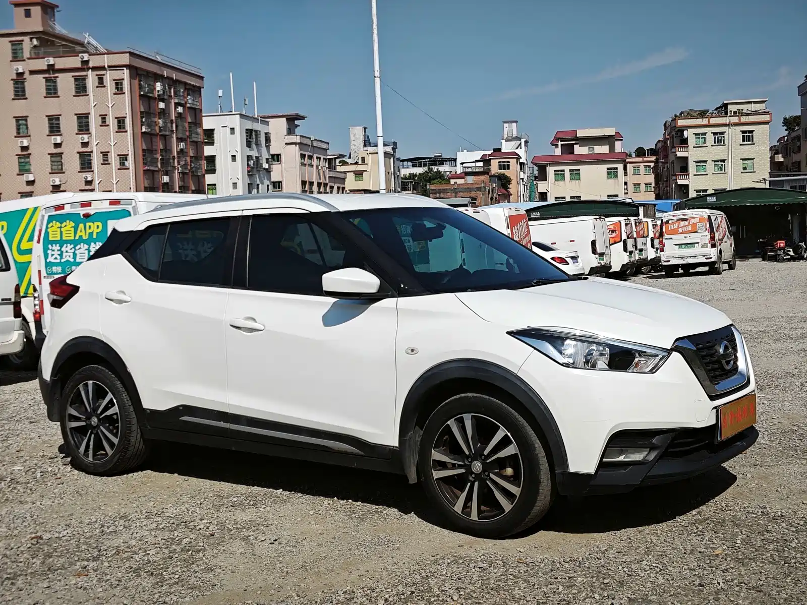 Фото 3 - Nissan Kicks