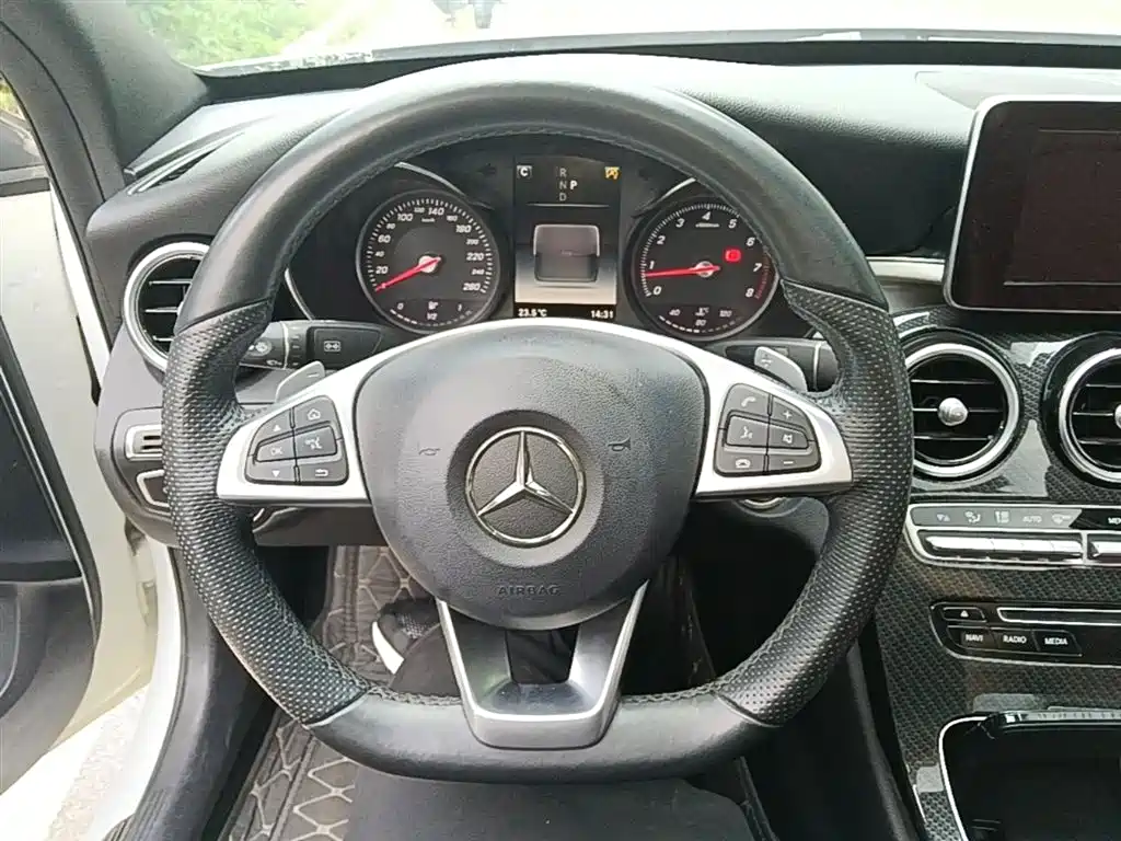 Mercedes-Benz C-Class 2018 C 200 Sport Edition фото 11