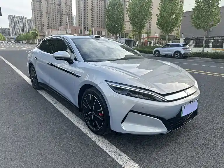 BYD HAN L