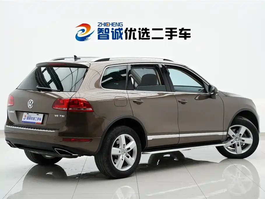 Volkswagen Touareg 2011 3.0TSI Luxury фото 35