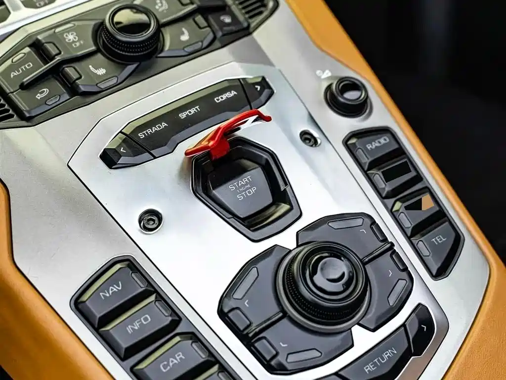 Lamborghini Aventador 2013 LP 700-4 Roadster фото 6